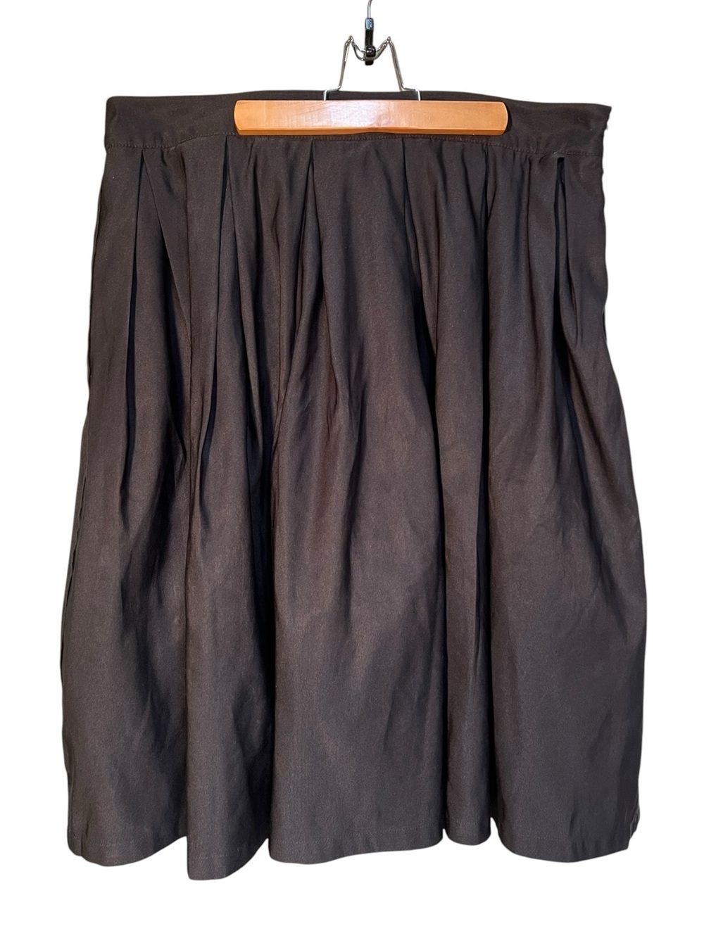 Forever 21+ Women's Plus Size 1X Pleated A-Line Skirt Black Zip Side Lined Mid